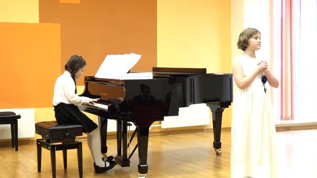 Евгения Зарицкая, слова Владимира Орлова. "Музыкант". Исполняет Екатерина Копылова. Троицкая ДШИ смотреть онлайн