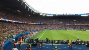 "Will Grigg's on Fire" by Northern Ireland fans (Paris, EURO 2016)