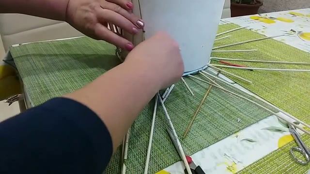 Оплетаем форму кашпо.Урок третий. смотреть онлайн