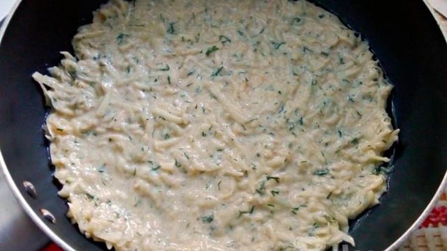 Пицца на картофельной основе на сковороде