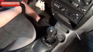Снятие консоли рычага КПП