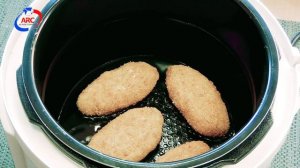 Мультиварка-скороварка. Котлеты с картофельным пюре (2 в 1) в ARC–514D