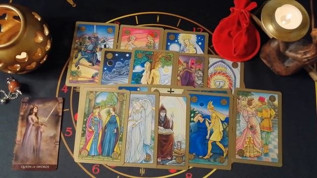 Гадание на ТАРО: Четыре Королевы: Какая я для него? Какой он меня видит? Хочет ли отношений?
