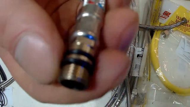 Как правильно выбрать гибкую подводку, шланги?