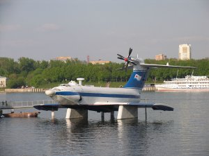 Сборка масштабной модели транспортно-десантного экраноплана А-90 "Орлёнок".