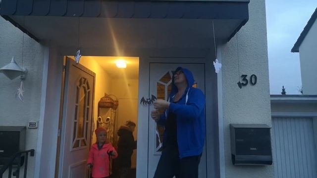 ХЕЛЛОУИН. HALLOWEEN. Украшаем дом к празднику с детьми. Идеи для праздника.хэллоуин в германии