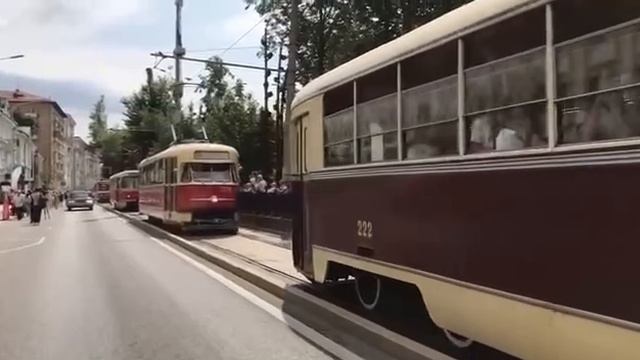 🚋В Москве проходит Парад ретротранспорта🚋