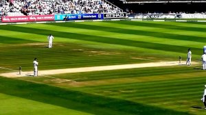 Mark Wood bowling to David Warner at Lord's 2015