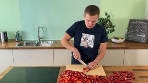 Острый соус из перца. Чили соус. Тобаско или Шрирача (Сирача)