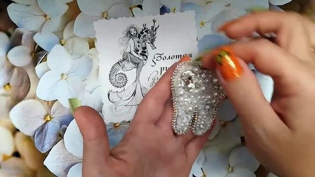 Брошь зуб, вышивка ручной работы, броши ручной работы, ПОДАРОК СТОМАТОЛОГУ, КРЕАТИВНЫЙ ПОДАРОК.