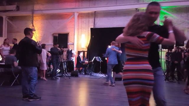 Милонга с оркестром Соло Танго и Мариэль Мартинез 20180609 005427 смотреть онлайн