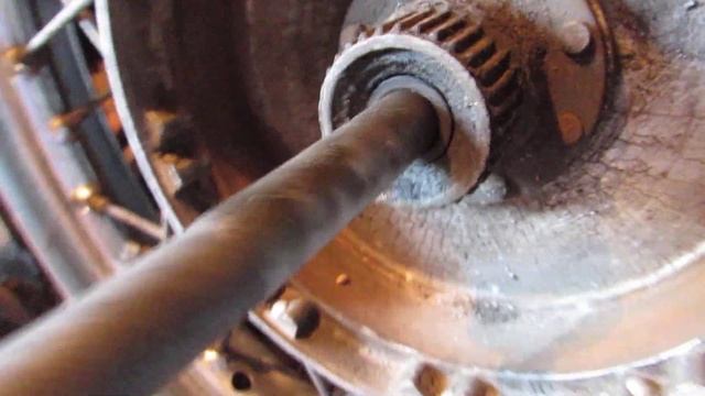 МИНСК Х250...пищит переднее колесо смотреть онлайн