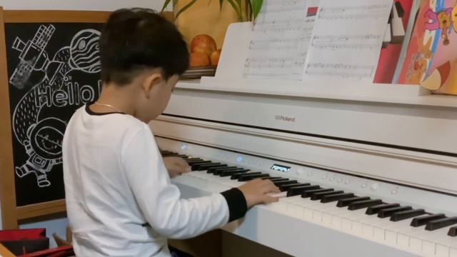 Piano Practice _ Sneaky Business смотреть онлайн