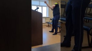 ДПС в кустах в  Засаде, а не на дороге ..