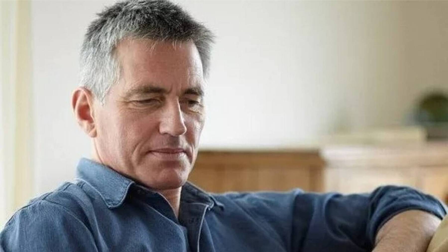 ТЫ НЕ УХОДИШЬ ОТ МЕНЯ смотреть онлайн