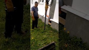 Закручиваем винтовую сваю шуруп. 2 Установка сваи без лопасти ( саморез).