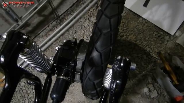 Проект Днепр 666: #41 Сборка ходовой: установка вилки, маятника и колёс смотреть онлайн