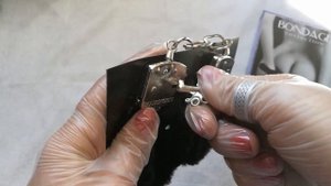 Черные наручники с мехом