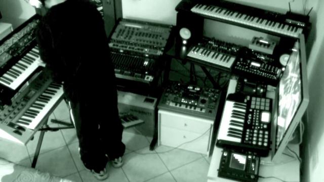 Storm 3003 - Paranormal Activity [Elektron, Arturia, Korg, Roland & Yamaha Live Set] смотреть онлайн