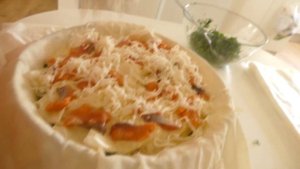 Рыбный пирог сыром и зеленью из теста фило! Готовится эта вкуснота очень быстро!