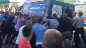 Украинцы устроили погром на польской границе, потому что их не пускают в Польшу