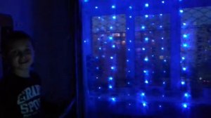 Гирлянда штора на окно