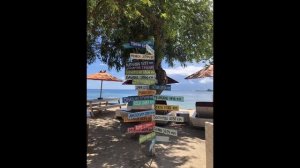 Вокруг острова Гили Эйр за 2,5 часа. Порт, пляжи и космического цвета вода. Выпуск 9, Февраль 2019