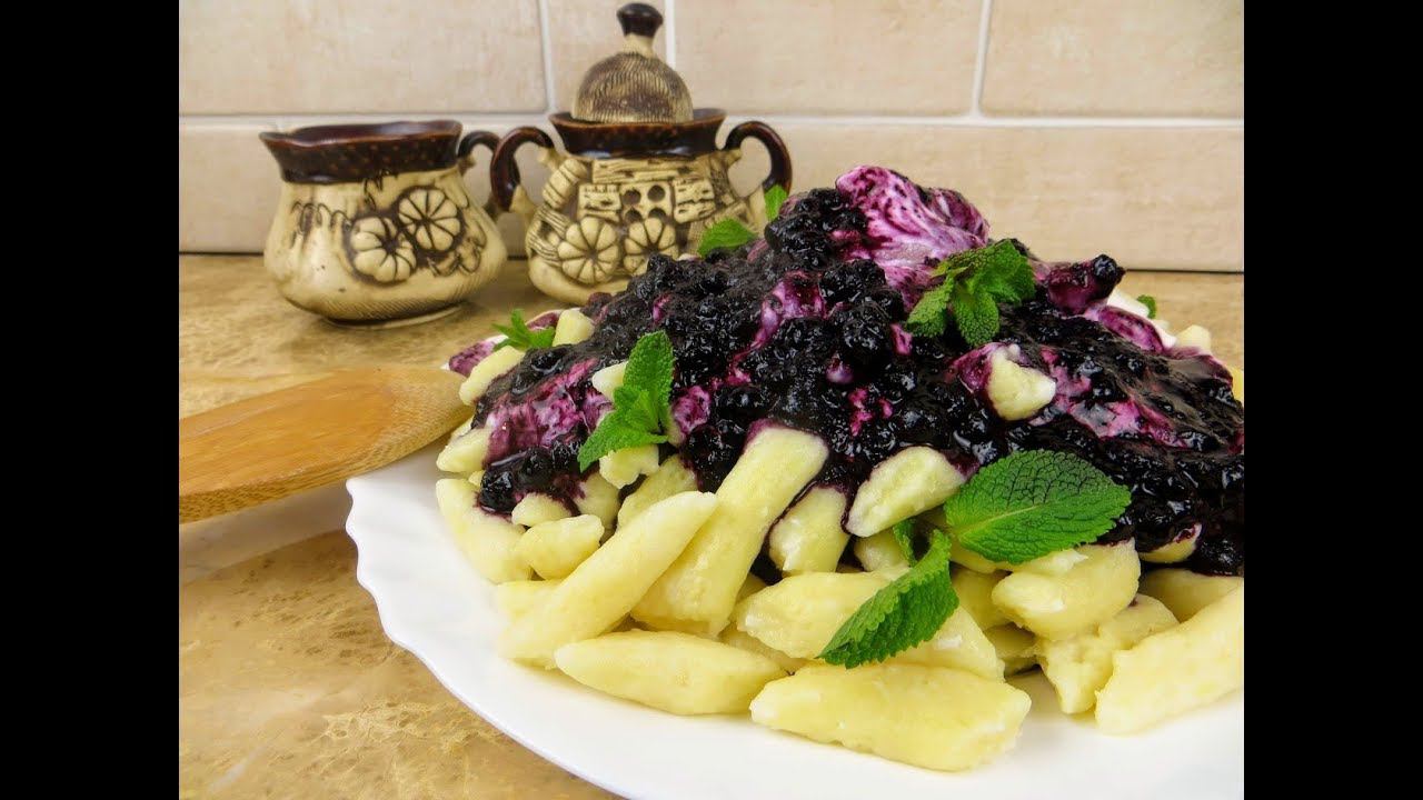 Проверка рецепта / Картофельные клецки с кокосом и черникой