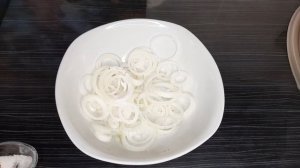 Бюджетный салат из СССР всего из двух ингредиентов. Салат из картофеля с луком.