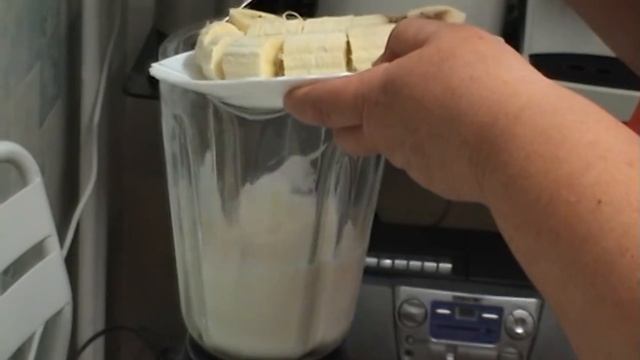 Молочно - банановый коктейль. Кухня народов мира: простые кулинарные рецепты смотреть онлайн