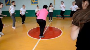 Подвижная игра "Рыбаки и рыбки" Преподаватель Барановская Ирина Витальевна