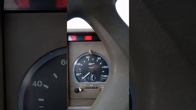 Mercedes-Benz 1117 Cold Start смотреть онлайн