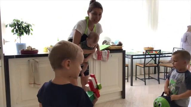 Встречаем гостей/готовим веганский суп?/реальная жизнь с кучей детей смотреть онлайн