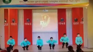 Якутский танец "О5о саас"