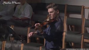 Рувим Стуков исполняет на скрипке "мы вас желаем счастья "