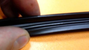 Обзор. Отличие зимних щеток (дворников) от универсальных