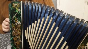 "Виновата ли я" - на гармони.