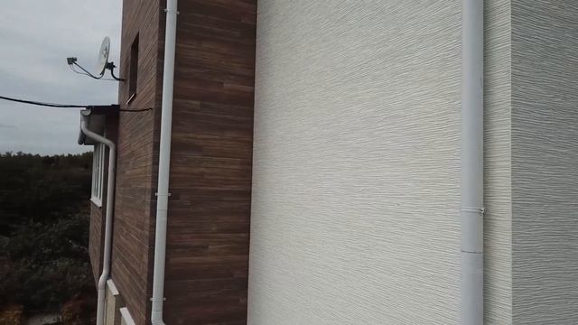 Идеальная реставрация фасада старого кирпичного дома японскими фасадными панелями