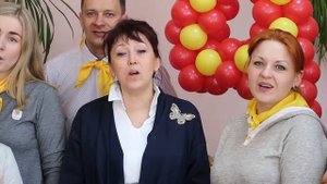 Подарок от родителей на выпускной. Песня родителей выпускникам 4Б класса школы №120 г.Омска 25.05.1