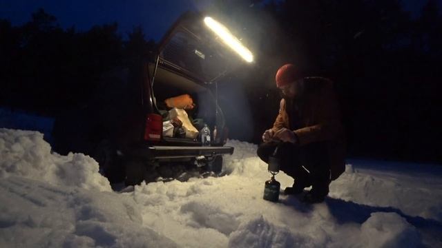 Путешествие на автомобиле Лада Нива В Ленинградскую область | Стейк | Айдахо | Лопата | Solo Camp смотреть онлайн