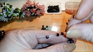 Красивая цепочка из бусин.