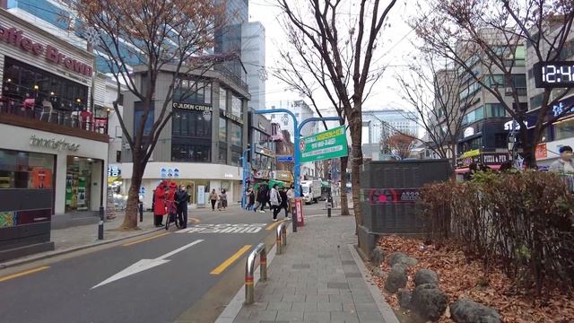 4K Seoul City Tour, Hongdae Street | Virtual Walking Tour in Hongdae Shopping and Food Street смотреть онлайн