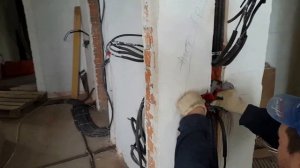 Как установить коробку установочную в кирпичную стену?