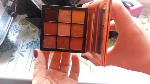 Покупки с Сефора (SEPHORA) HUDA BEAUTY OBSESSIONS Палетка теней Topaz