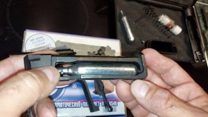 Установка бакелитовой рукоятки на МР-654К-32