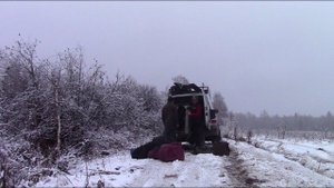 ПЕРВЫЙ СНЕГ А МЫ НА РЫБАЛКУ. РЕКА ПЕРЕКРЫТА МЕСТНЫМИ. ДНЁВКА. НАБРАЛ ШИПОВНИКА.