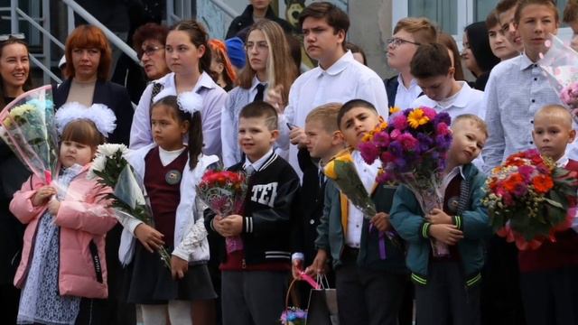 День Знаний в БОУ Г. Омска 'СОШ №122' смотреть онлайн
