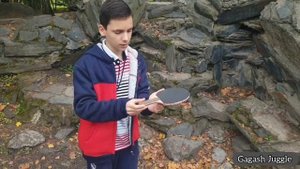 Как научиться крутить ракетку на одном пальце
