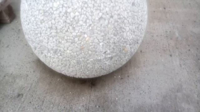 Проверка шара из мытого бетона на прочность смотреть онлайн