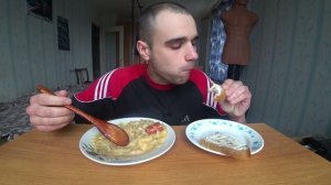 МУКБАНГ/АСМР СОСИСКА ЖАРЕНАЯ/ ГОРОШНИЦА/ СОУС/ БУТЕРБРОДЫ - ХЛЕБ,МАСЛО,ПЕРЕЦ/EATING/ASMR/Mukbang#298